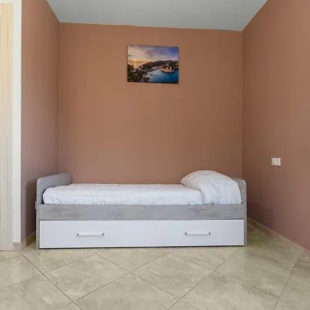 شقة Free Parking - Trilocale Nel
