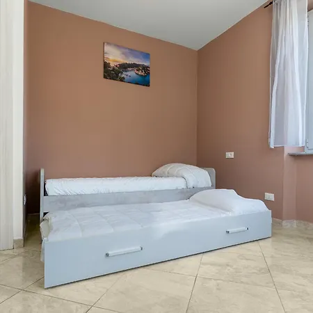 Free Parking - Trilocale Nel Appartement